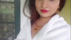 Sultry Indian housewife with stunning breasts