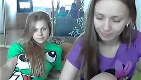 Teen lesbians on webcam