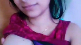 A charming Indian woman displays her physique in an enticing video