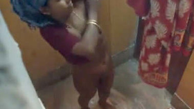 Secretly recorded Desi sister's bath time