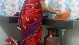 Tamil Bengali Desi Indian Bhabi Sex Video in the Kitchen