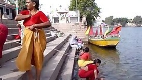 Tamil old aunties bathing gonga openly. HUGE...