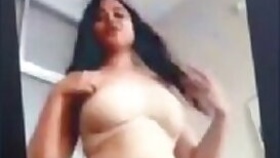 Desi girl webcam show her big boobs