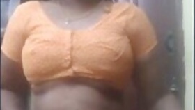 Desi bhabi removing shari and showing her big boobs