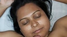 Man Cums On Wife's Face