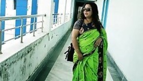 Indian hot beautiful Bhabhi one night stand sex! Amazing XXX Hindi sex