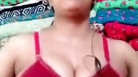 Desi bhabi on camera in bra