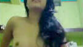 Hot Didi undressing video